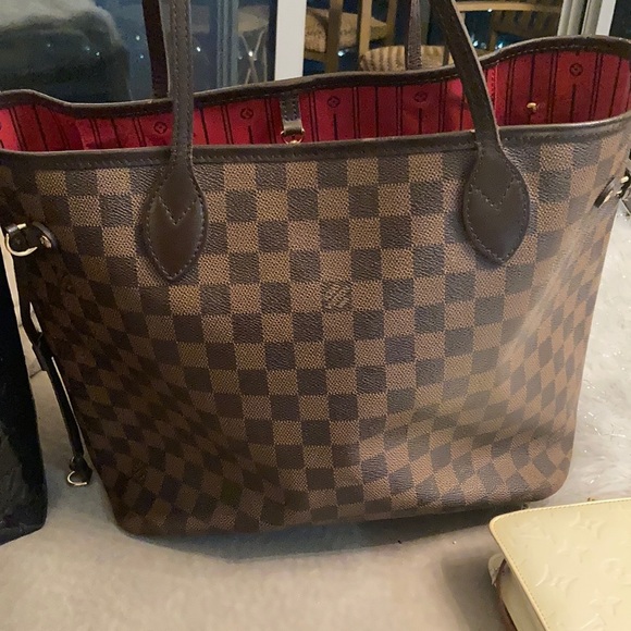 Louis Vuitton Handbags - Pre-Loved Louis Vuitton Neverful